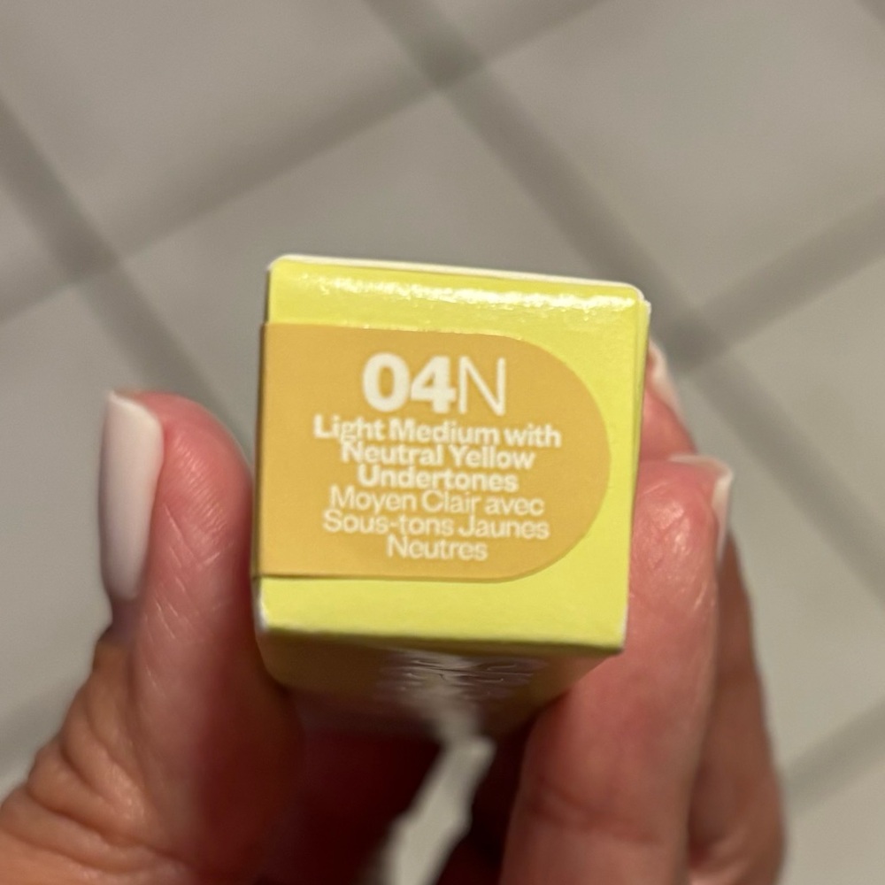 Makeup Bundle - Picture 10 of 10